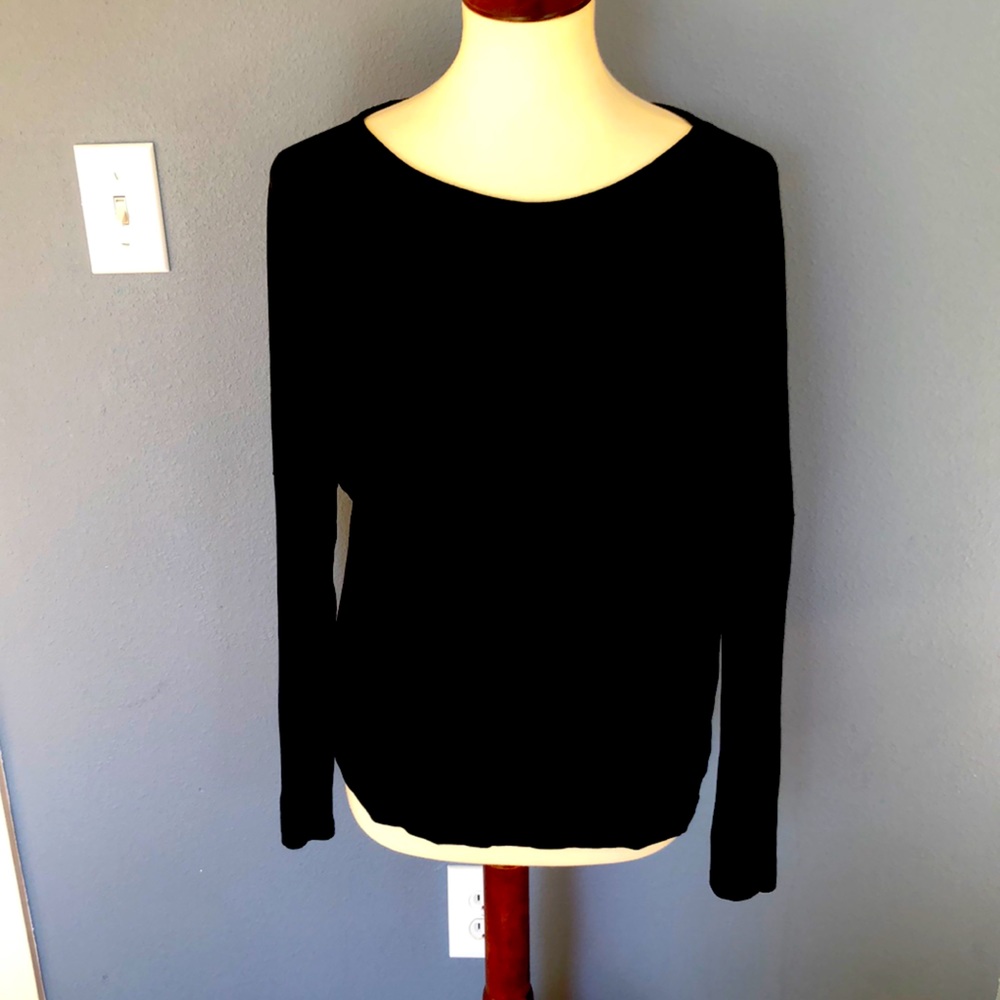 Trouve’ long sleeve tshirt